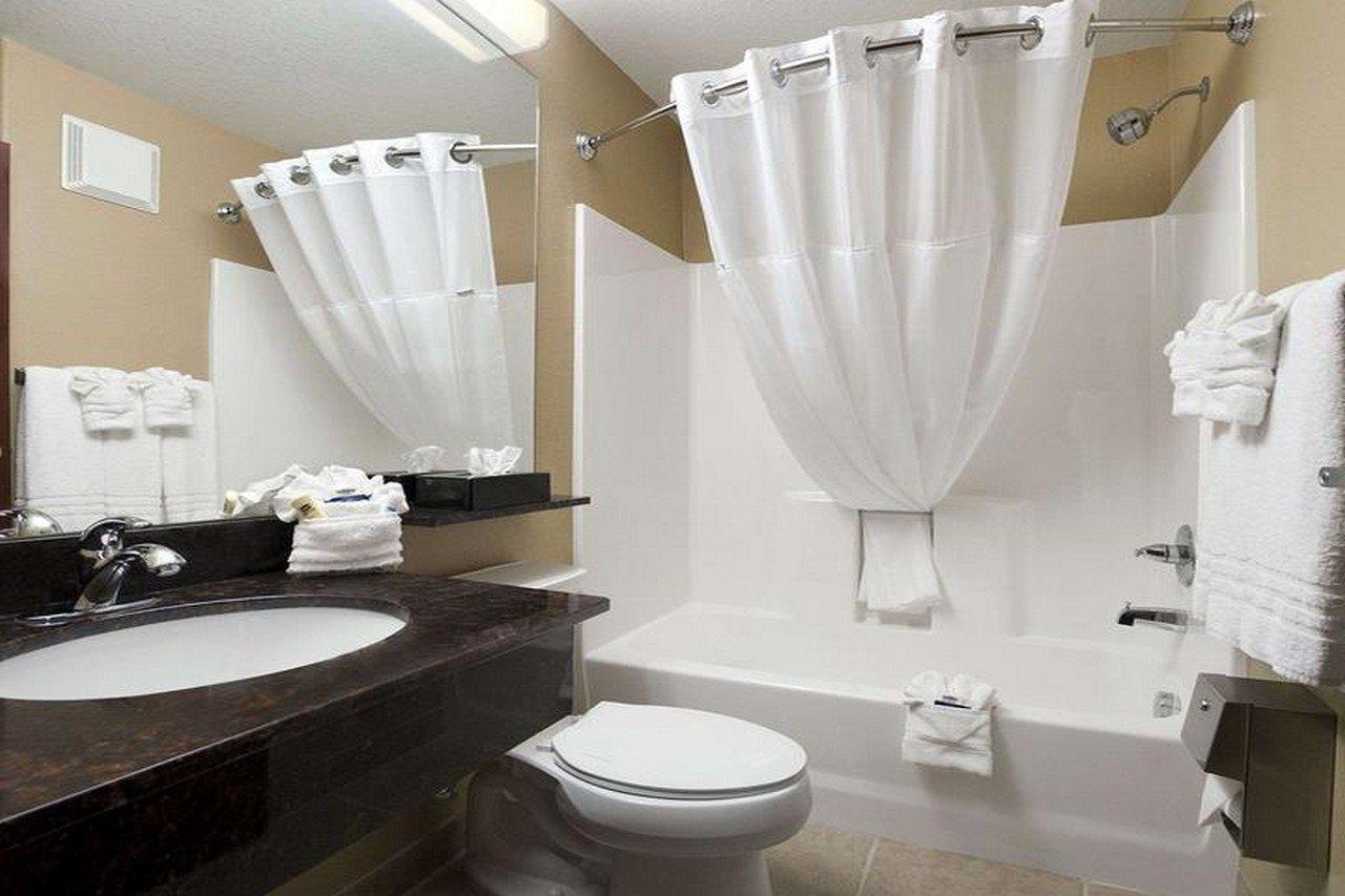 Garner Hotel Gonzales By Ihg Esterno foto